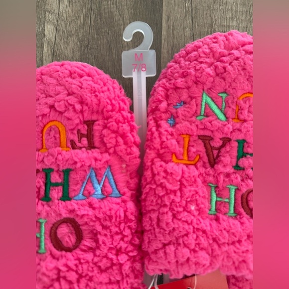 Wondershop Target Womens Holiday Slippers Oh What Fun Pink Sherpa Size M/L - Picture 5 of 11